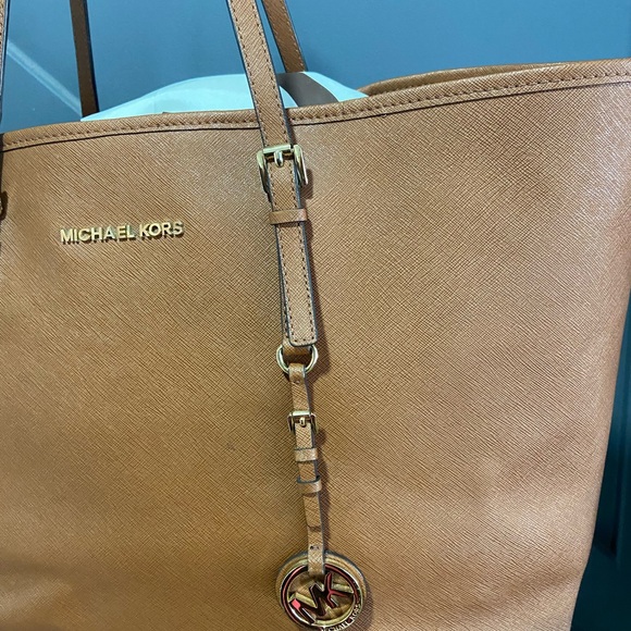 Michael Kors Tote Bag - Picture 4 of 14